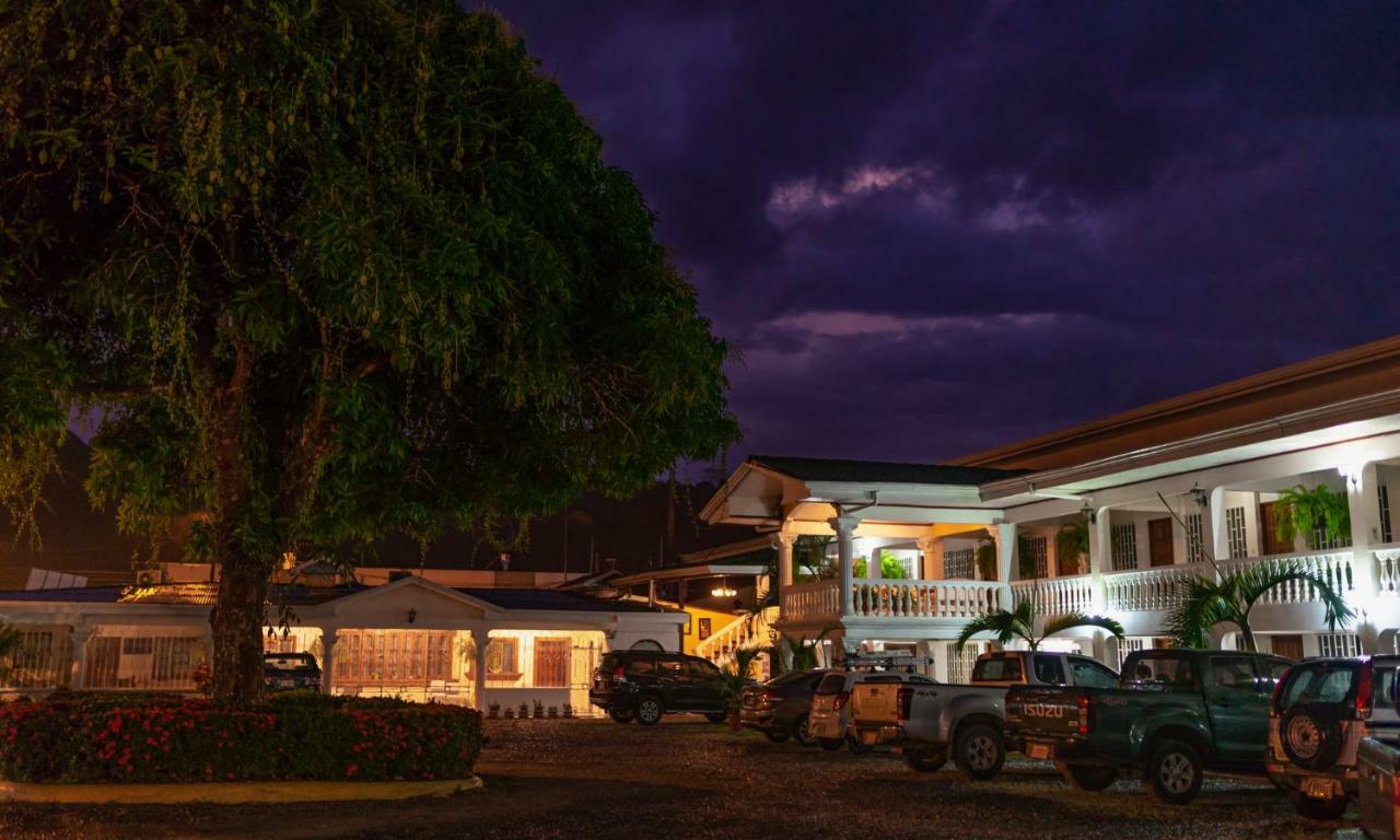 Hotel Andrea Neily Exterior photo